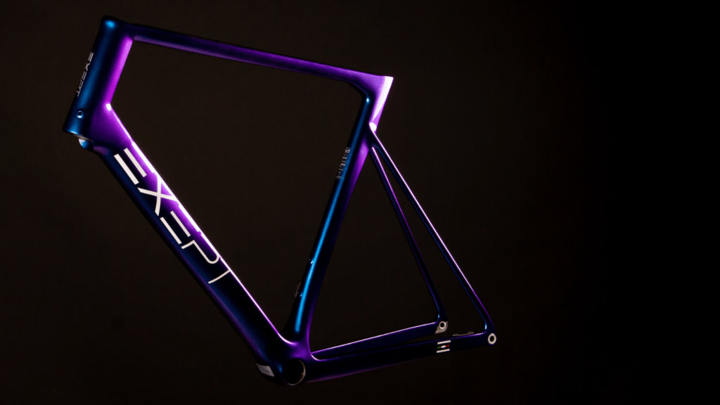 telaio monoscocca su misura in fibra di carbonio